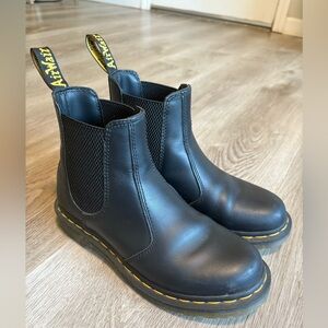 Dr. Martens women’s Chelsea boot size 7